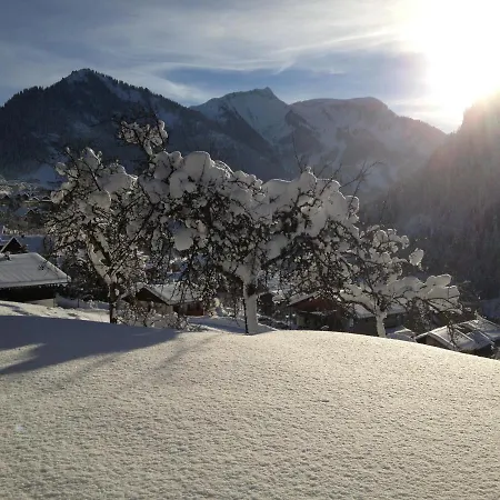 Alpstuga La Chaumiere - Luxury Traditional Chalet,
