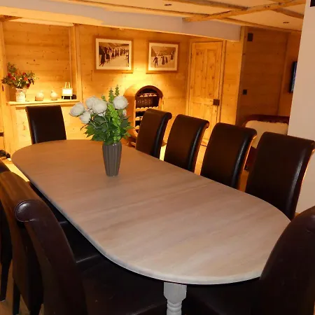 La Chaumiere - Luxury Traditional Chalet, *