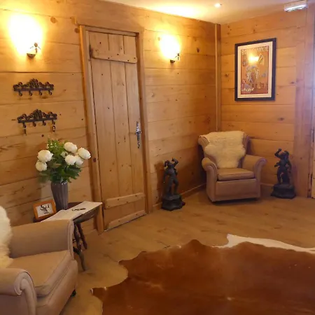 Alpstuga La Chaumiere - Luxury Traditional Chalet,