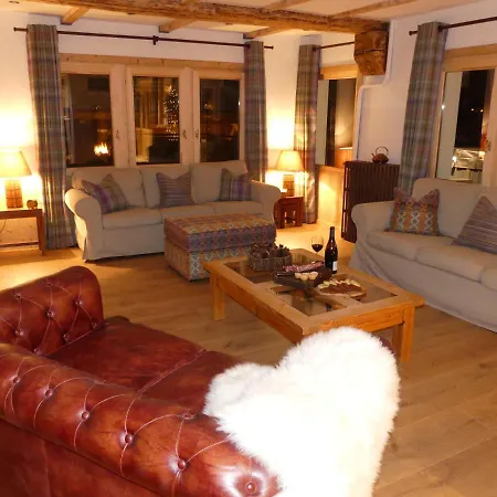 La Chaumiere - Luxury Traditional Chalet, Châtel
