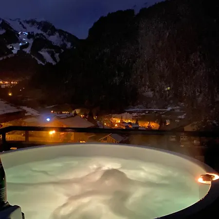 La Chaumiere - Luxury Traditional Chalet, Châtel