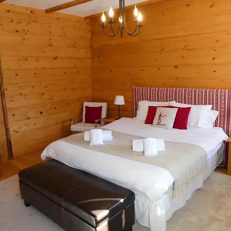 Alpstuga La Chaumiere - Luxury Traditional Chalet, Châtel