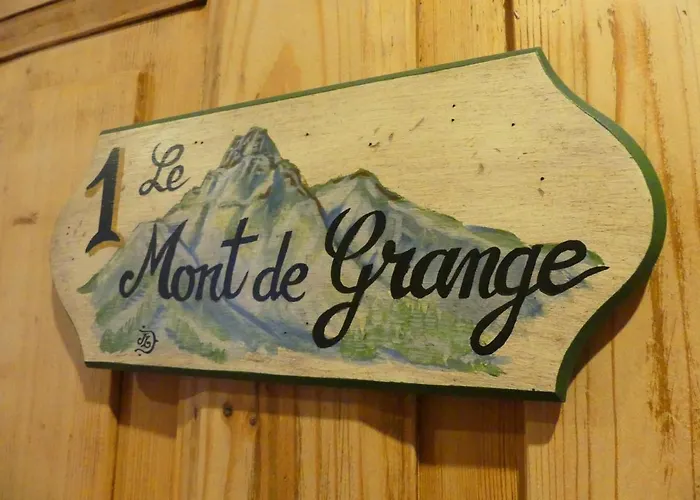 La Chaumiere - Luxury Traditional Chalet,