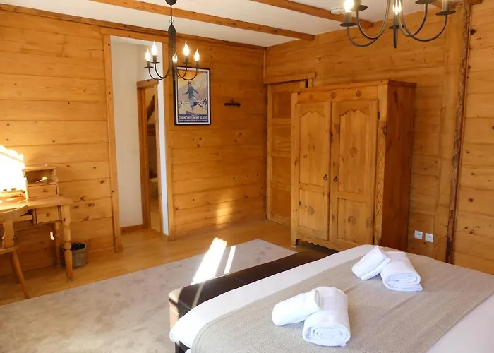 Horská chata La Chaumiere - Luxury Traditional Chalet, Châtel