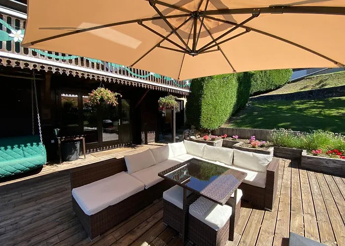 La Chaumiere - Luxury Traditional Chalet, Horská chata