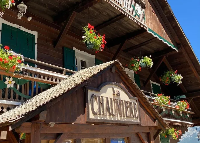 La Chaumiere - Luxury Traditional Chalet,