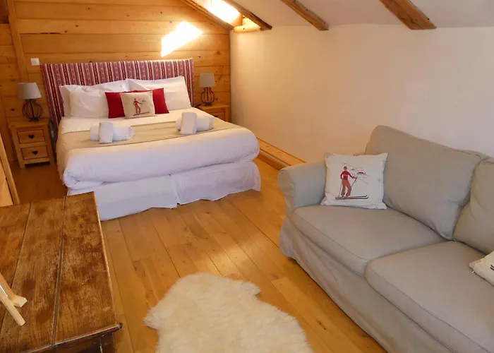 La Chaumiere - Luxury Traditional Chalet, *