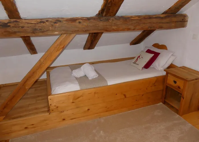 La Chaumiere - Luxury Traditional Chalet, Horská chata