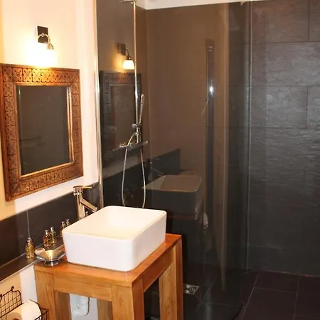 La Chaumiere - Luxury Traditional Chalet, Horská chata *