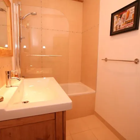 La Chaumiere - Luxury Traditional Chalet, Chalet *