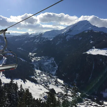 La Chaumiere - Luxury Traditional Chalet, Chalet Chatel
