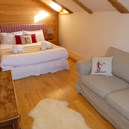 La Chaumiere - Luxury Traditional Chalet, *