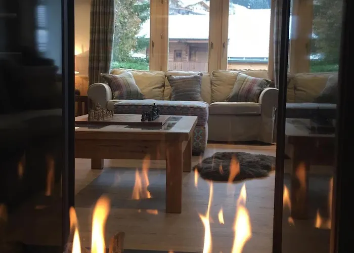 La Chaumiere - Luxury Traditional Chalet, *